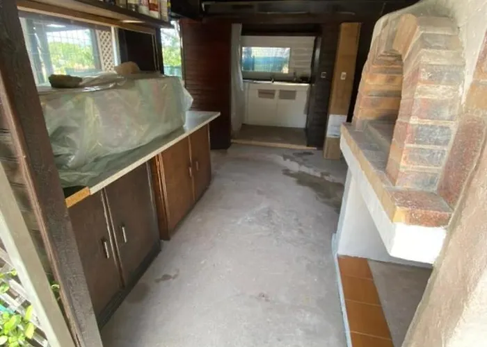 Avec Jardin Et Cuisine D'ete *